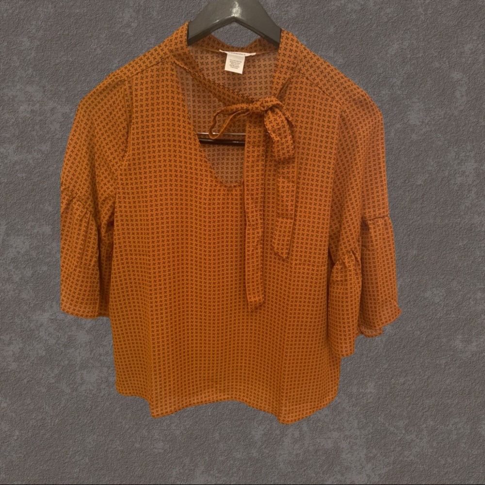 Urban Romantics women’s blouse